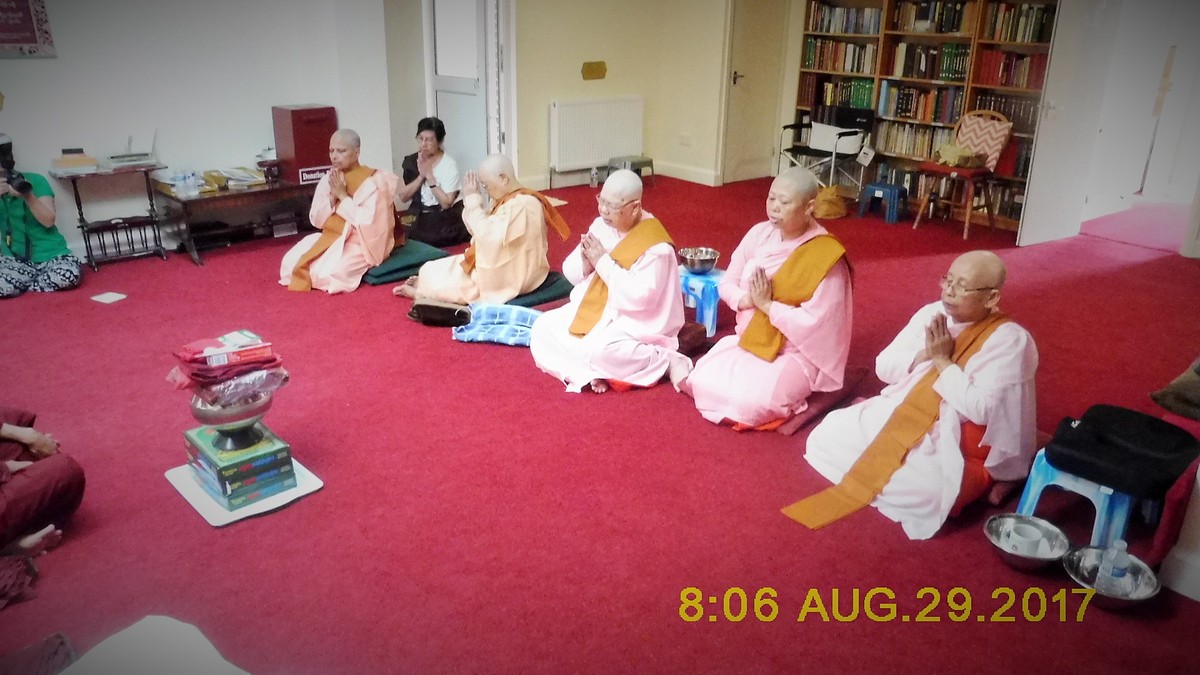 Nuns of Tisarana Vihara, August 2017